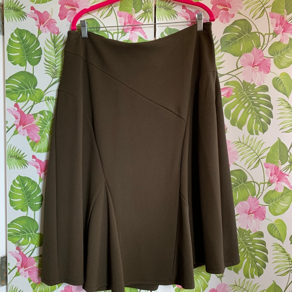 Khaki green cross-hemmed trumpet midi skirt